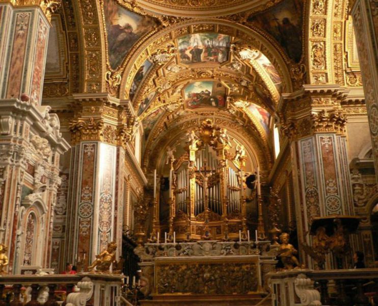 Abbazia di Montecassino, Altare Maggiore